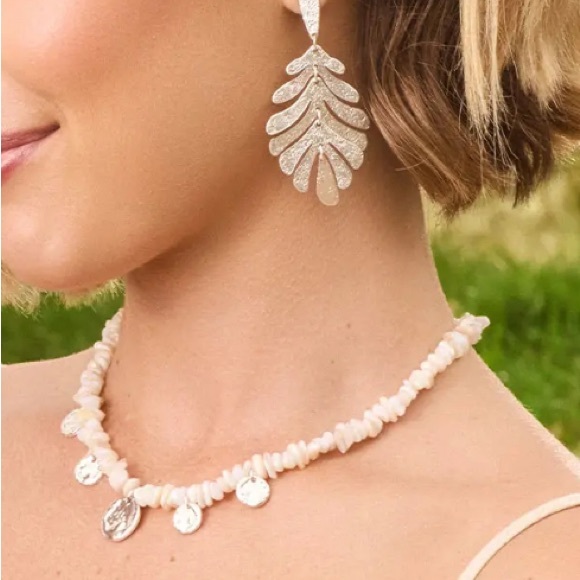 Park Lane Cove Necklace - Picture 2 of 5